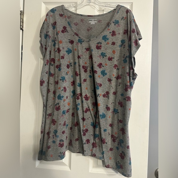 Lane Bryant Tops - Lane Bryant floral T-shirt, size 26/28